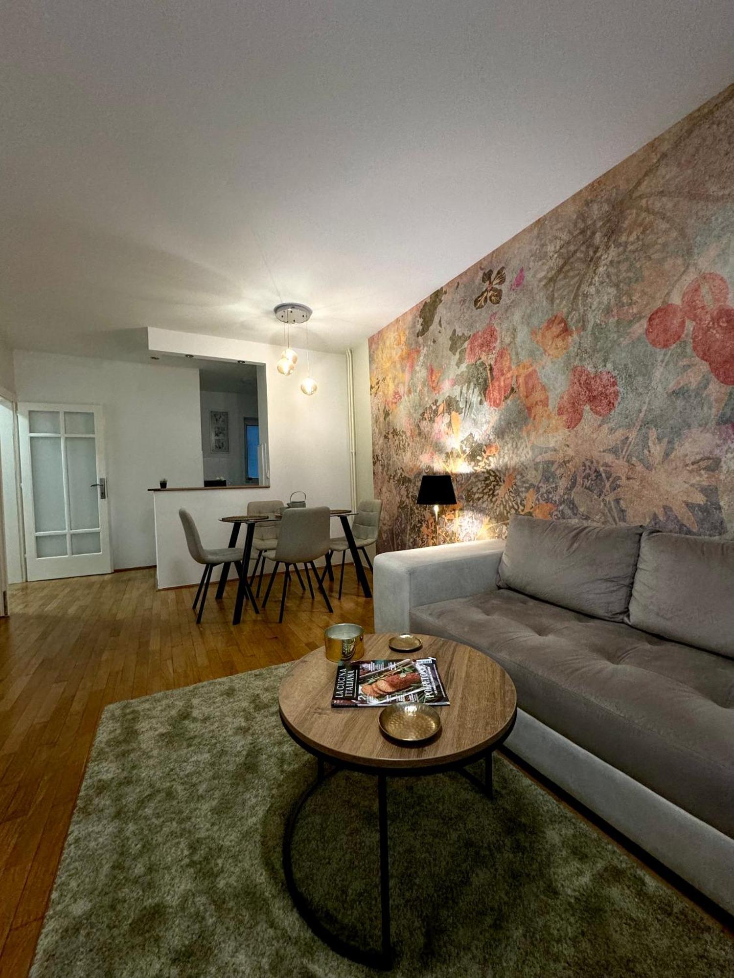 7 Emperors Central Suite Belgrad Exterior foto